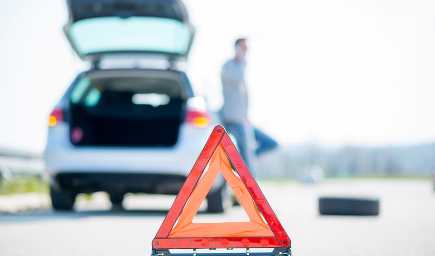 Ten Things You Should Keep in Your Car in Case of an Emergency - CAA South  Central Ontario
